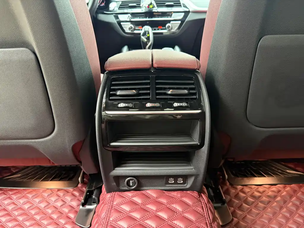 BMW BMW 5 Series 2022 Model Year Facelift 530Li xDrive M Sport Package 2022 - thumbnail 18