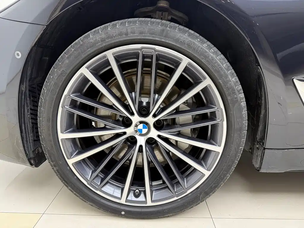 BMW BMW 5 Series 2022 Model Year Facelift 530Li xDrive M Sport Package 2022 - thumbnail 23