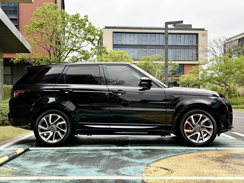 Land Rover Range Rover Sport 2018 3.0 SC V6 Dynamic SE First Edition 2019 - thumbnail 8