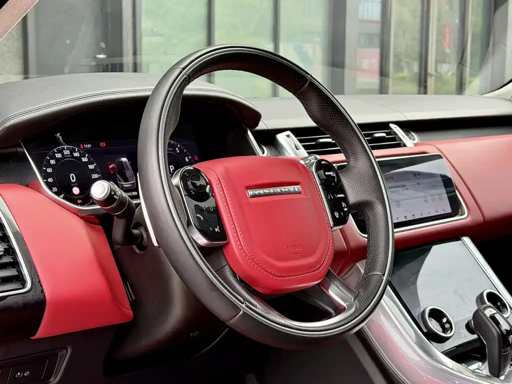 Land Rover Range Rover Sport 2018 3.0 SC V6 Dynamic SE First Edition 2019 - thumbnail 10