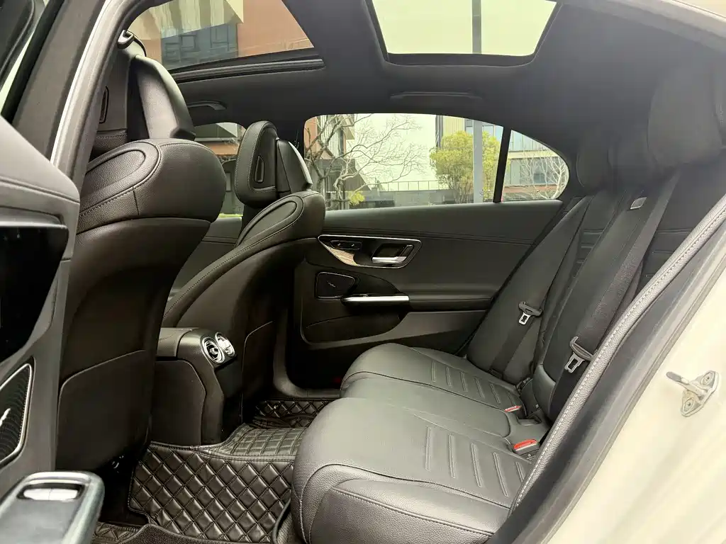 Mercedes-Benz Mercedes-Benz C-Class 2023 C 260 L Sport Edition 2023 - thumbnail 10