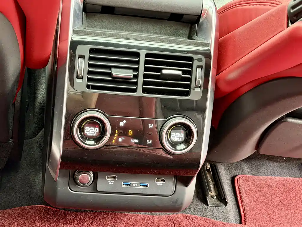 Land Rover Range Rover Sport 2018 3.0 SC V6 Dynamic SE First Edition 2019 - thumbnail 21