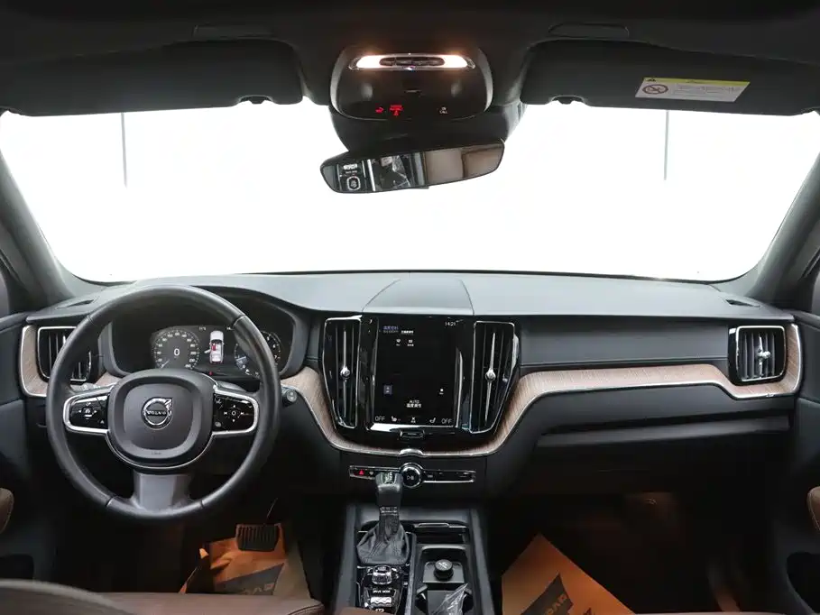Volvo Volvo XC60 2021 T5 AWD Momentum Luxury Edition 2021 - thumbnail 21