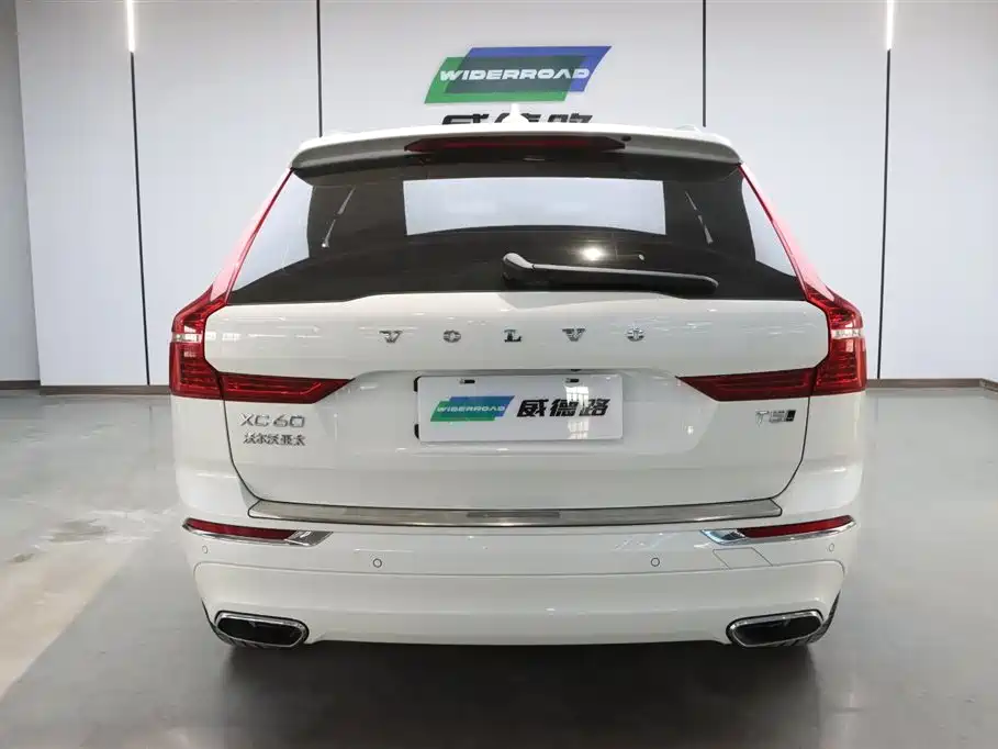 Volvo Volvo XC60 2021 T5 AWD Momentum Luxury Edition 2021 - thumbnail 29