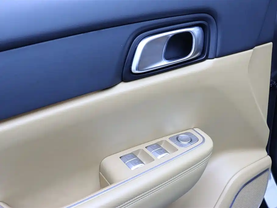 Li Auto Li ONE 2021 Extended Range 6-Seat Version 2022 - thumbnail 13