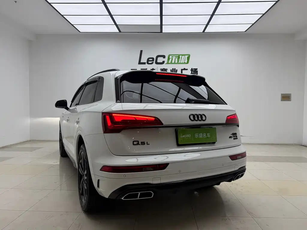 Audi Audi Q5L 2023 40T Luxury Dynamic Model 2023 - thumbnail 6