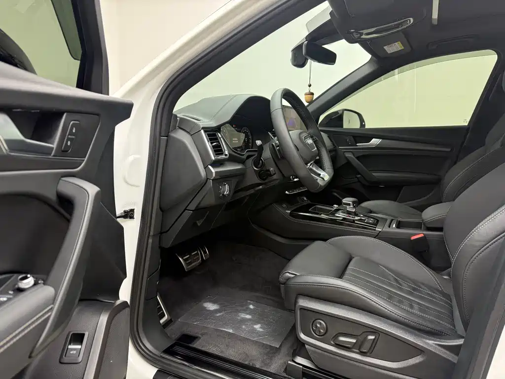 Audi Audi Q5L 2023 40T Luxury Dynamic Model 2023 - thumbnail 14