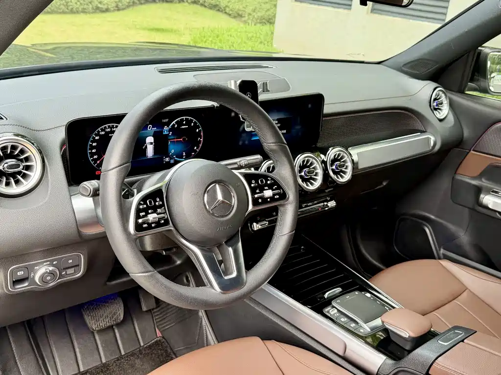 Mercedes-Benz Mercedes-Benz GLB 2023 GLB 220 Dynamic Model 2022 - thumbnail 9