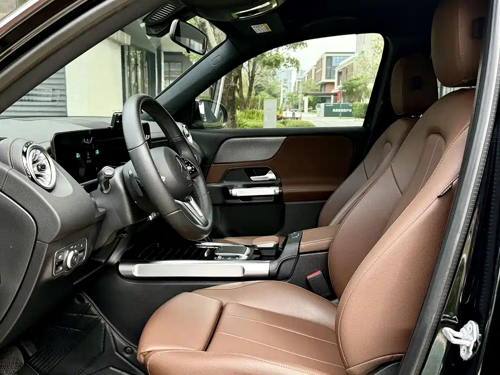 Mercedes-Benz Mercedes-Benz GLB 2023 GLB 220 Dynamic Model 2022 - thumbnail 10