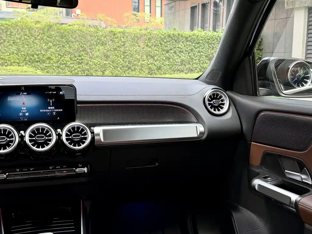 Mercedes-Benz Mercedes-Benz GLB 2023 GLB 220 Dynamic Model 2022 - thumbnail 17