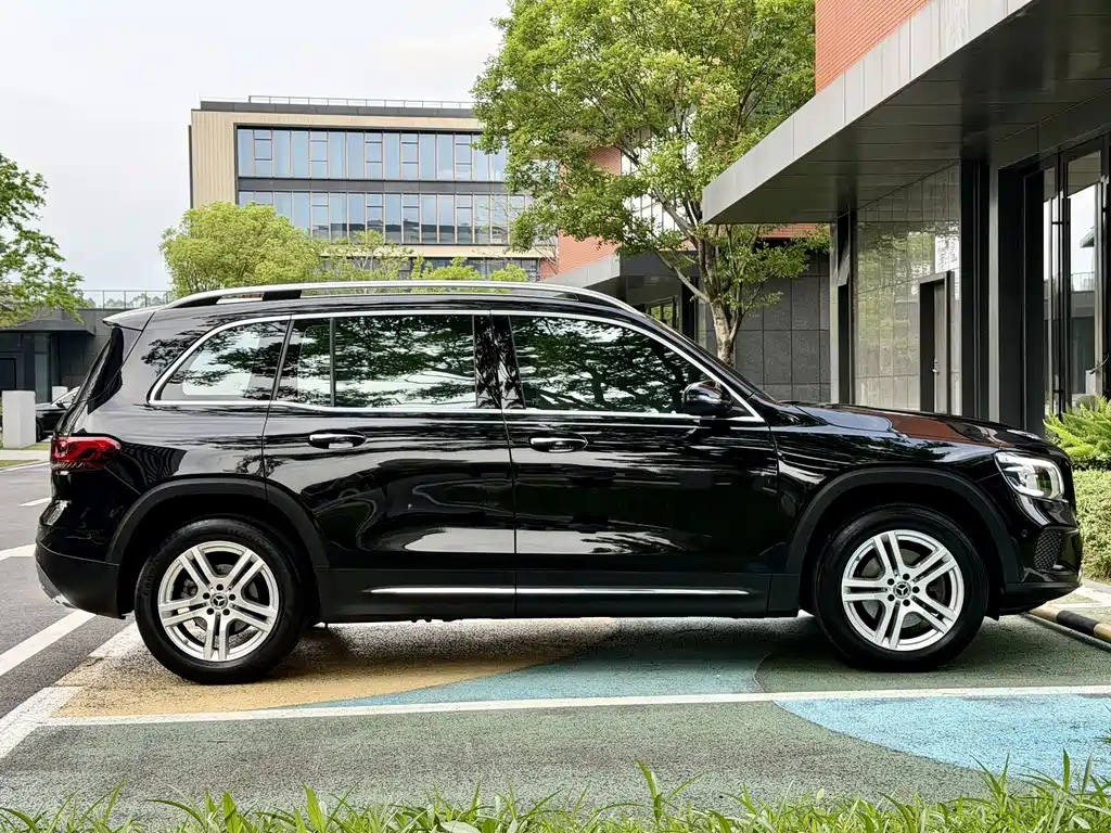 Mercedes-Benz Mercedes-Benz GLB 2023 GLB 220 Dynamic Model 2022 - thumbnail 18