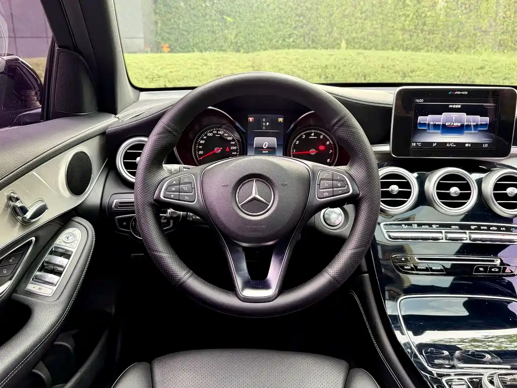 Mercedes-Benz Mercedes-Benz GLC 2016 GLC 200 4MATIC 2016 - thumbnail 16