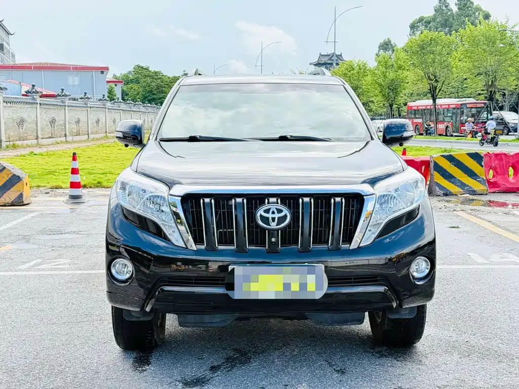 Toyota Toyota Prado 2016 2.7L Automatic Standard Edition 2017 - thumbnail 2