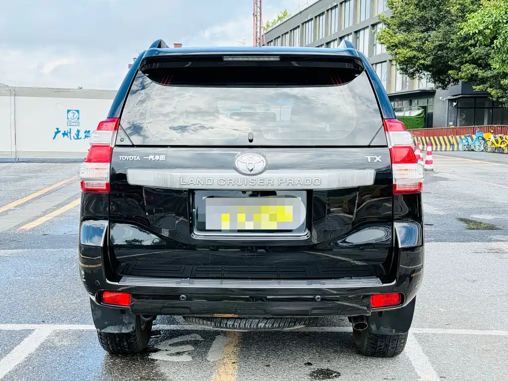 Toyota Toyota Prado 2016 2.7L Automatic Standard Edition 2017 - thumbnail 6