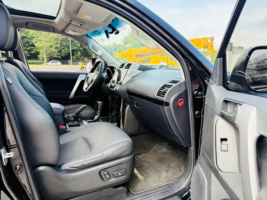 Toyota Toyota Prado 2016 2.7L Automatic Standard Edition 2017 - thumbnail 13