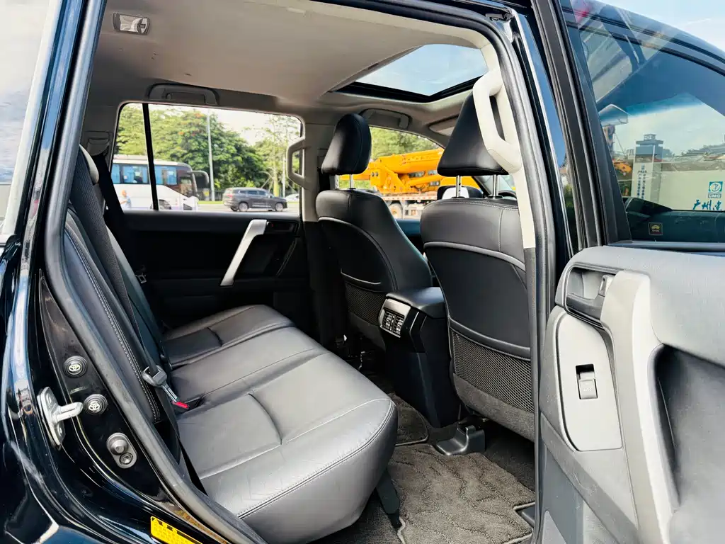Toyota Toyota Prado 2016 2.7L Automatic Standard Edition 2017 - thumbnail 14