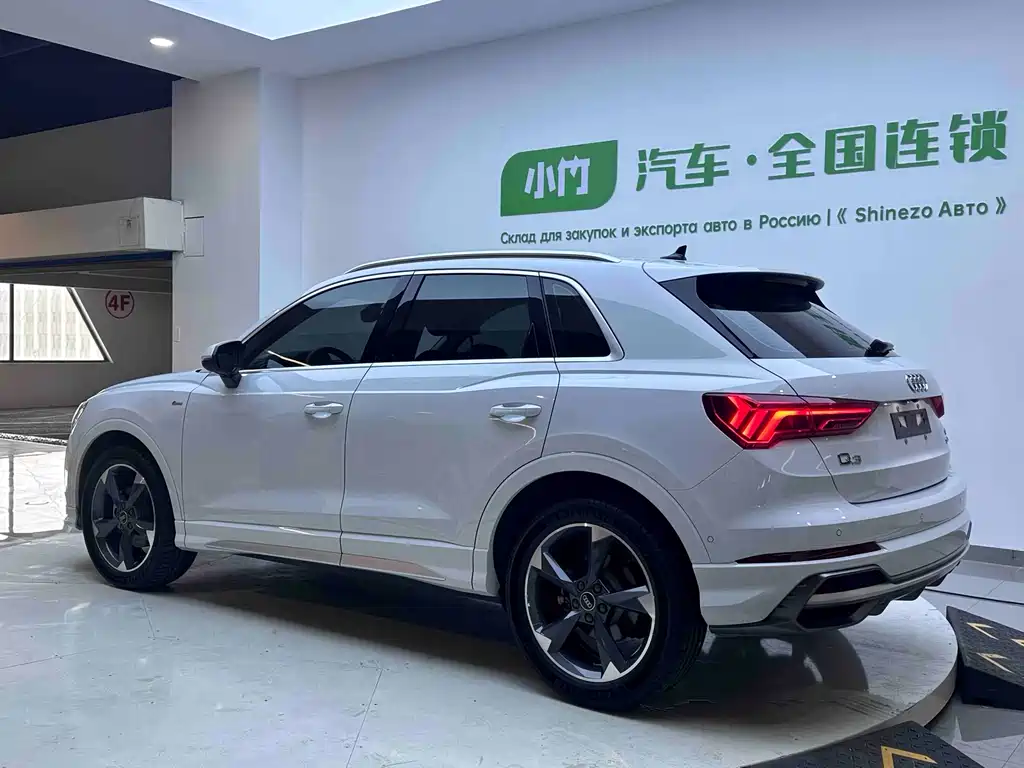 Audi Audi Q3 2022 35 TFSI Fashion Dynamic Edition 2022 - thumbnail 4