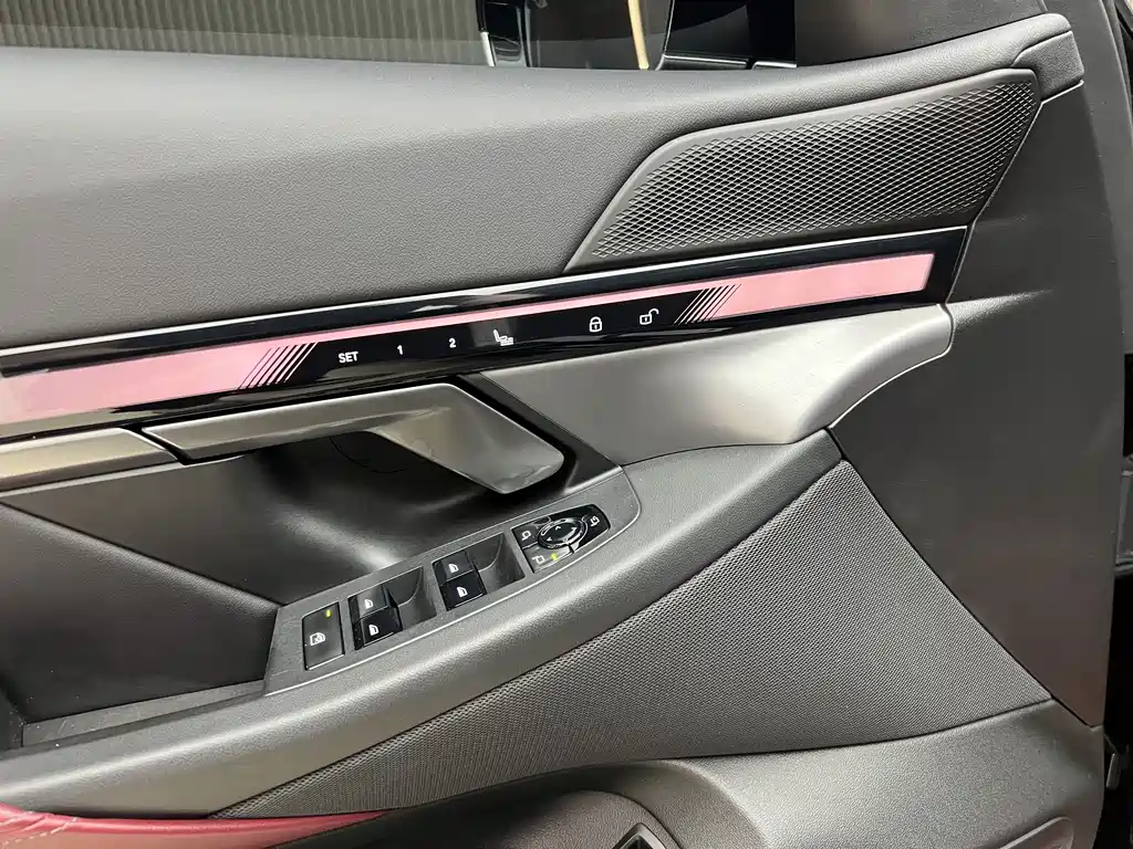 BMW BMW i5 2024 eDrive 35L M Sport Package 2024 - thumbnail 8