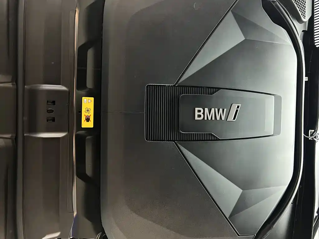 BMW BMW i5 2024 eDrive 35L M Sport Package 2024 - thumbnail 14