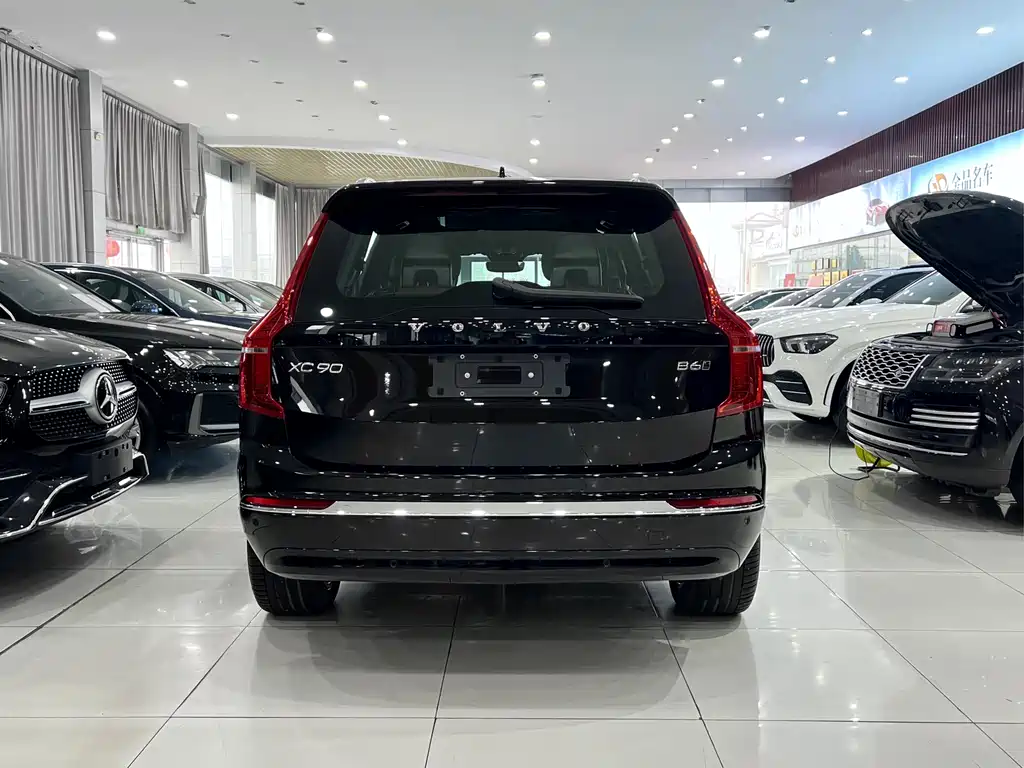 Volvo Volvo XC90 2024 B6 Momentum Luxury 7-seat 2025 - thumbnail 5