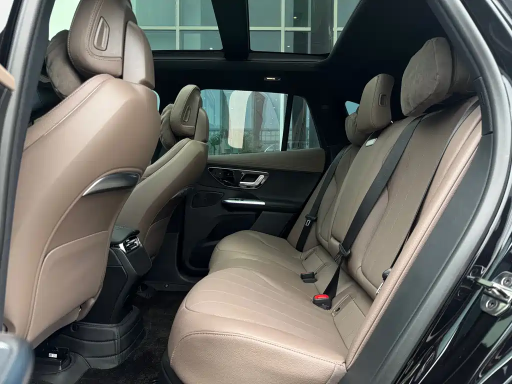 Mercedes-Benz Mercedes-Benz EQE SUV 2026 500 4MATIC Pioneer Edition 2026 - thumbnail 11