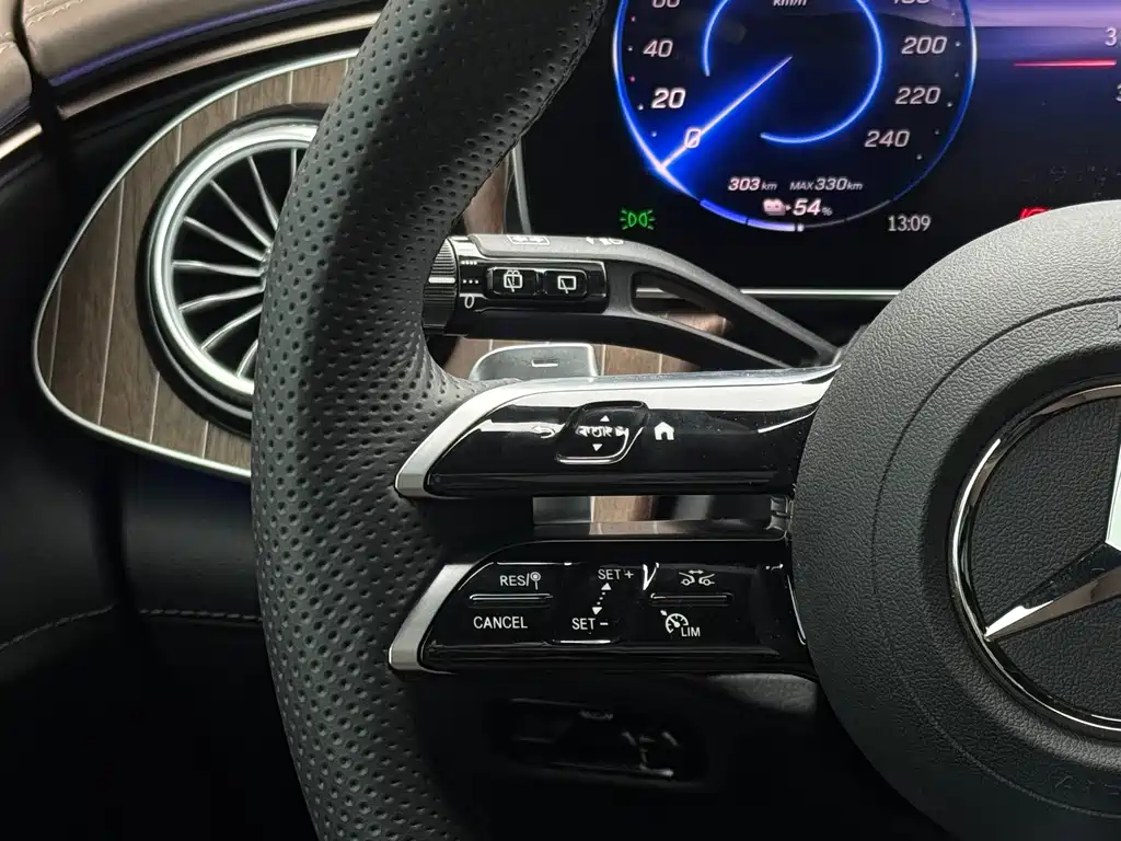 Mercedes-Benz Mercedes-Benz EQE SUV 2026 500 4MATIC Pioneer Edition 2026 - thumbnail 18