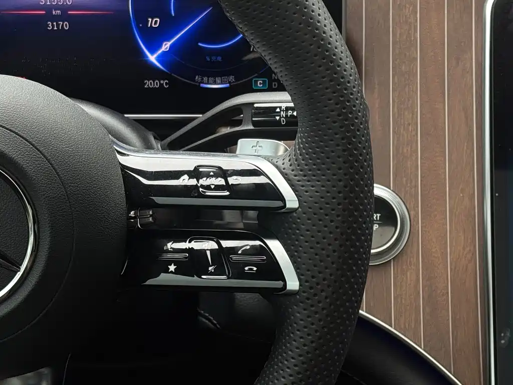 Mercedes-Benz Mercedes-Benz EQE SUV 2026 500 4MATIC Pioneer Edition 2026 - thumbnail 19
