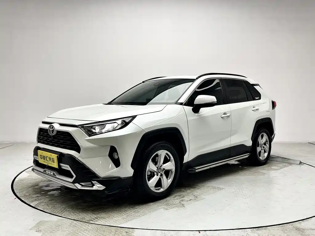 Toyota RAV4 2021 2.0L CVT 2WD Fashion Edition 2021