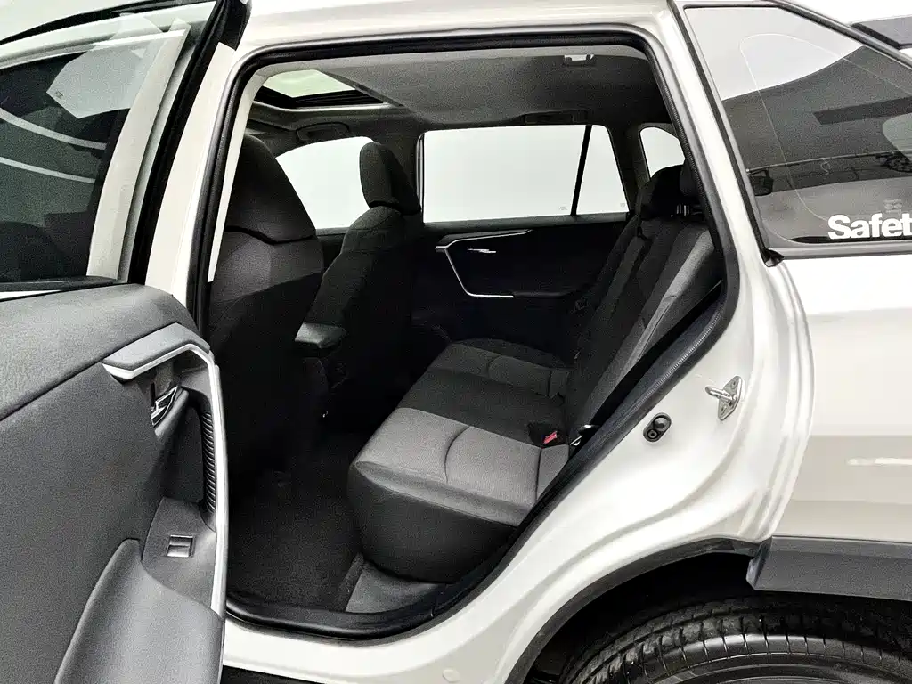 Toyota RAV4 2021 2.0L CVT 2WD Fashion Edition 2021 - thumbnail 9