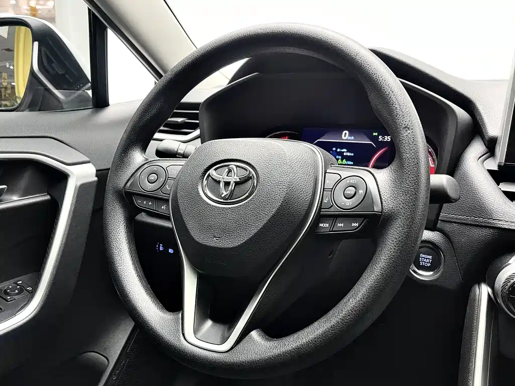 Toyota RAV4 2021 2.0L CVT 2WD Fashion Edition 2021 - thumbnail 12
