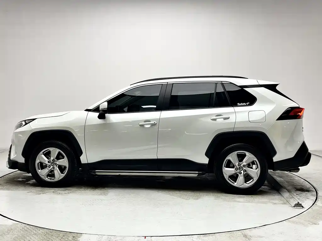 Toyota RAV4 2021 2.0L CVT 2WD Fashion Edition 2021 - thumbnail 20