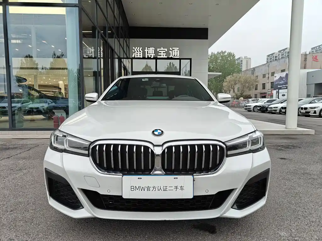 BMW BMW 5 Series 2022 530Li Leading M Sport Package 2022 - thumbnail 3