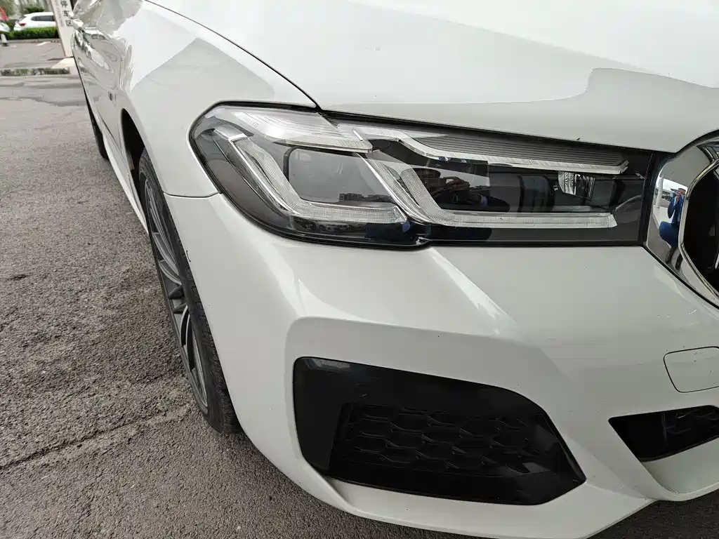 BMW BMW 5 Series 2022 530Li Leading M Sport Package 2022 - thumbnail 14
