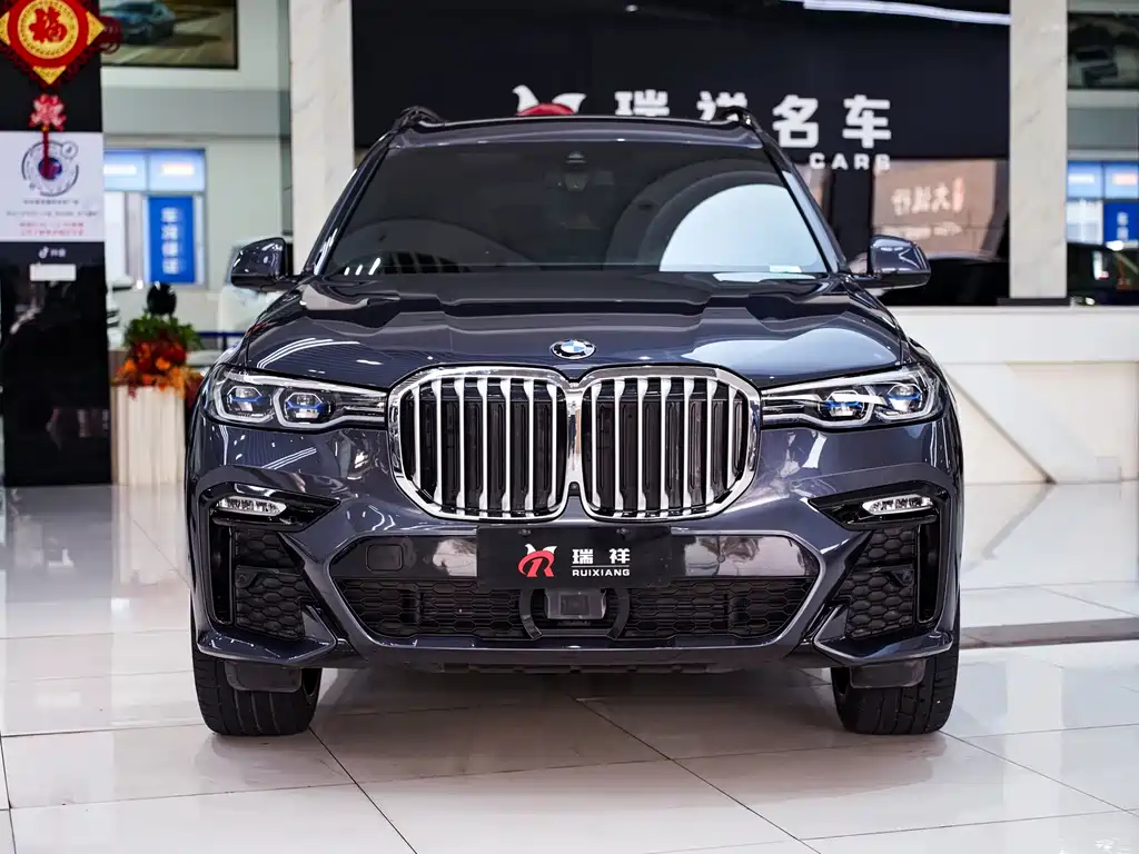 BMW BMW X7 2021 Model Year Facelift xDrive40i M Sport Package Premium 2021 - thumbnail 2