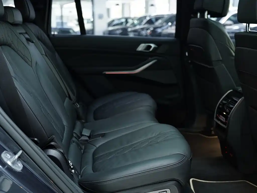 BMW BMW X7 2021 Model Year Facelift xDrive40i M Sport Package Premium 2021 - thumbnail 13