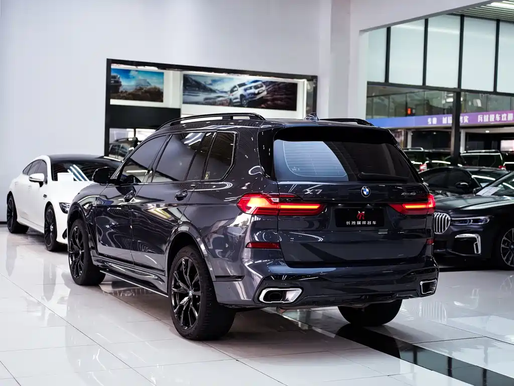 BMW BMW X7 2021 Model Year Facelift xDrive40i M Sport Package Premium 2021 - thumbnail 17