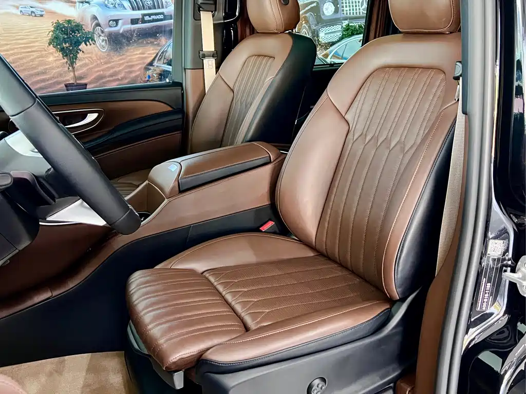 Mercedes-Benz Mercedes-Benz V-Class 2024 V 300 L Long Wheelbase Luxury Edition 2025 - thumbnail 6
