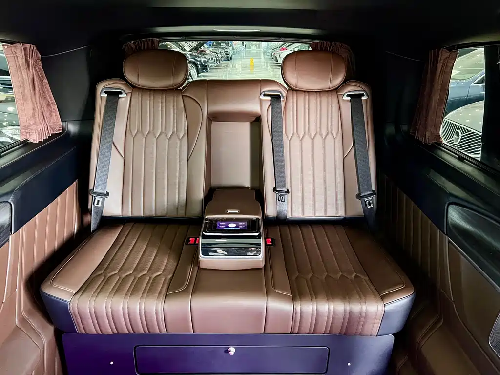 Mercedes-Benz Mercedes-Benz V-Class 2024 V 300 L Long Wheelbase Luxury Edition 2025 - thumbnail 11