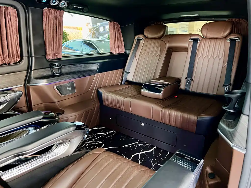 Mercedes-Benz Mercedes-Benz V-Class 2024 V 300 L Long Wheelbase Luxury Edition 2025 - thumbnail 12