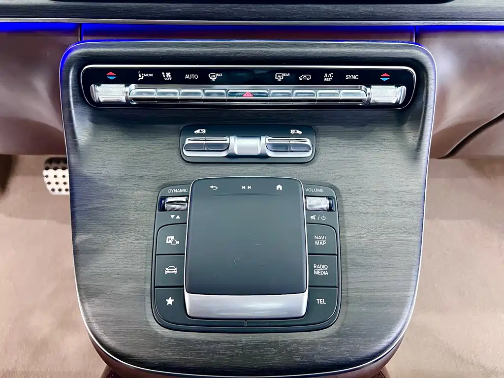 Mercedes-Benz Mercedes-Benz V-Class 2024 V 300 L Long Wheelbase Luxury Edition 2025 - thumbnail 18