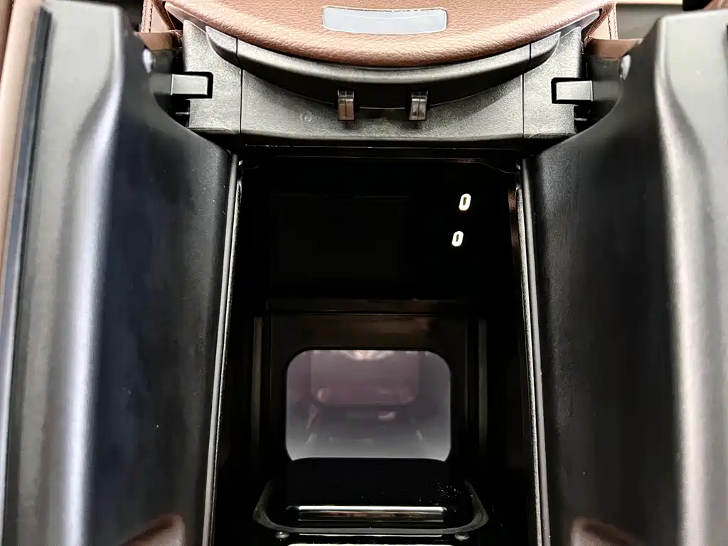 Mercedes-Benz Mercedes-Benz V-Class 2024 V 300 L Long Wheelbase Luxury Edition 2025 - thumbnail 19