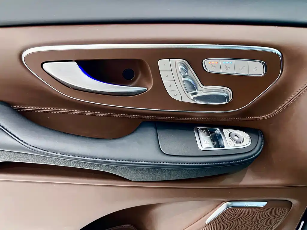 Mercedes-Benz Mercedes-Benz V-Class 2024 V 300 L Long Wheelbase Luxury Edition 2025 - thumbnail 25