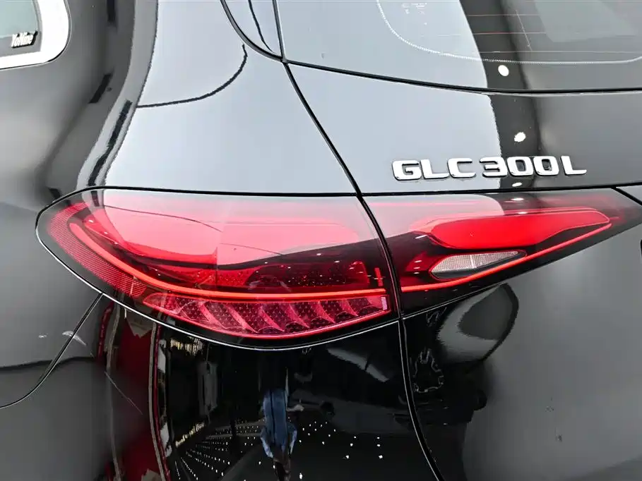 Mercedes-Benz Mercedes-Benz GLC 2023 Facelift GLC 260 L 4MATIC Sporty Model 5-seater 2023 - thumbnail 10