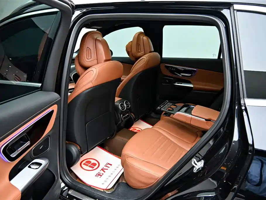 Mercedes-Benz Mercedes-Benz GLC 2023 Facelift GLC 260 L 4MATIC Sporty Model 5-seater 2023 - thumbnail 13