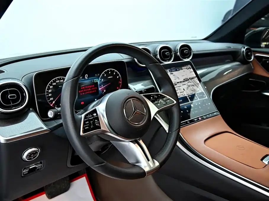 Mercedes-Benz Mercedes-Benz GLC 2023 Facelift GLC 260 L 4MATIC Sporty Model 5-seater 2023 - thumbnail 15
