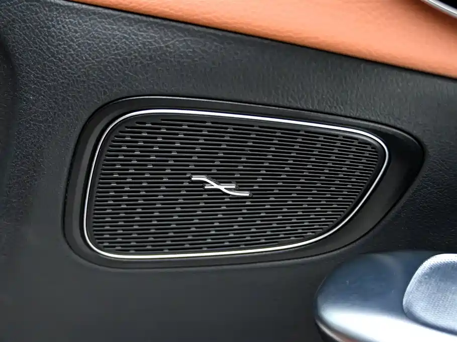 Mercedes-Benz Mercedes-Benz GLC 2023 Facelift GLC 260 L 4MATIC Sporty Model 5-seater 2023 - thumbnail 30