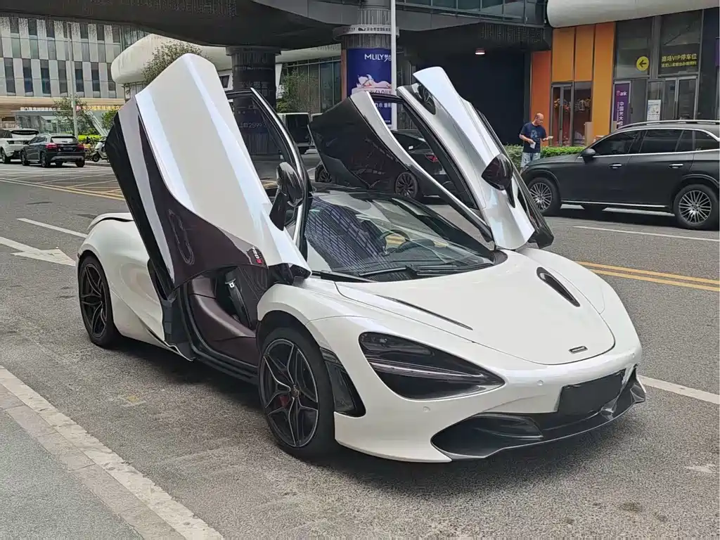 McLaren McLaren 720S 2019 4.0T Coupe 2019 - thumbnail 3