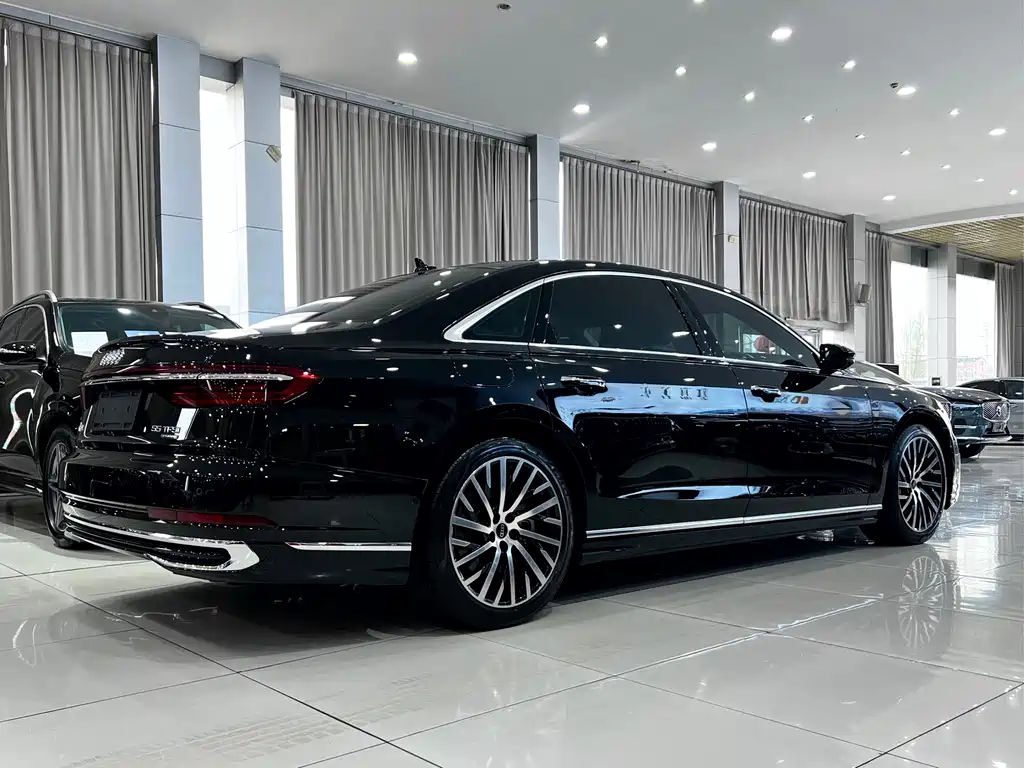 Audi Audi A8 2025 A8L 55 TFSI quattro Flagship 2025 - thumbnail 4