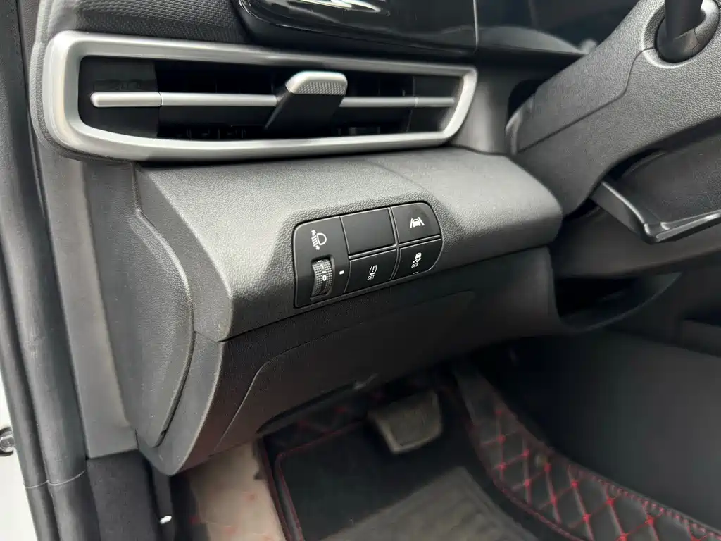 Hyundai Hyundai Elantra 2021 Model 1.5L CVT LUX Premium Edition 2022 - thumbnail 9