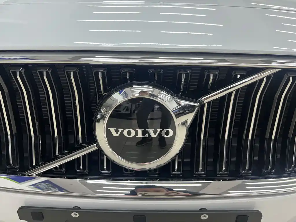 Volvo Volvo S60 2025 B4 Inscription Luxury 2026 - thumbnail 5